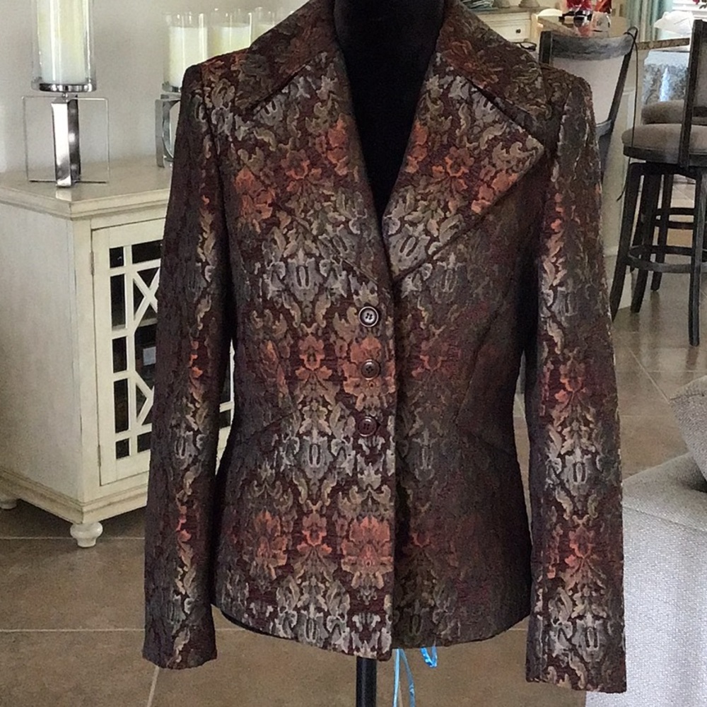 Garfield & Marks Charlize jacket, size 6